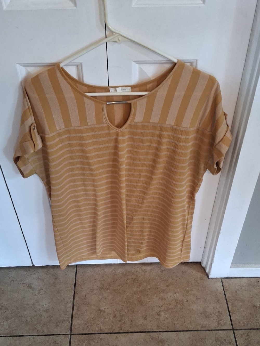 Women's Short Sleeve Keyhole Stripe Top in Mustard